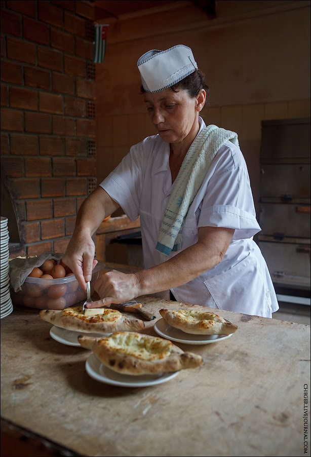 How legendary khachapuri is made in Abkhazia geotv.ge
